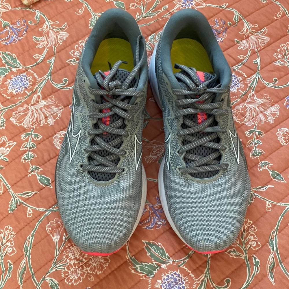 New without tags Wave Rider 27.